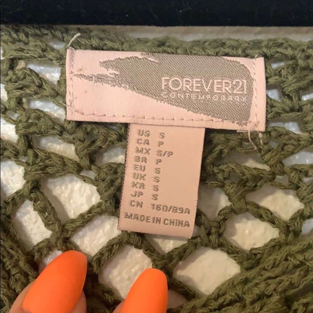Army green crocheted top from Forever 21 - Picture 3 of 4